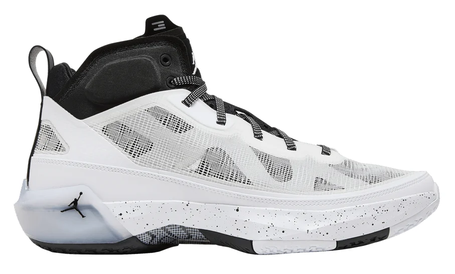 Jordan Jordan 37 (Oreo) basketball shoe