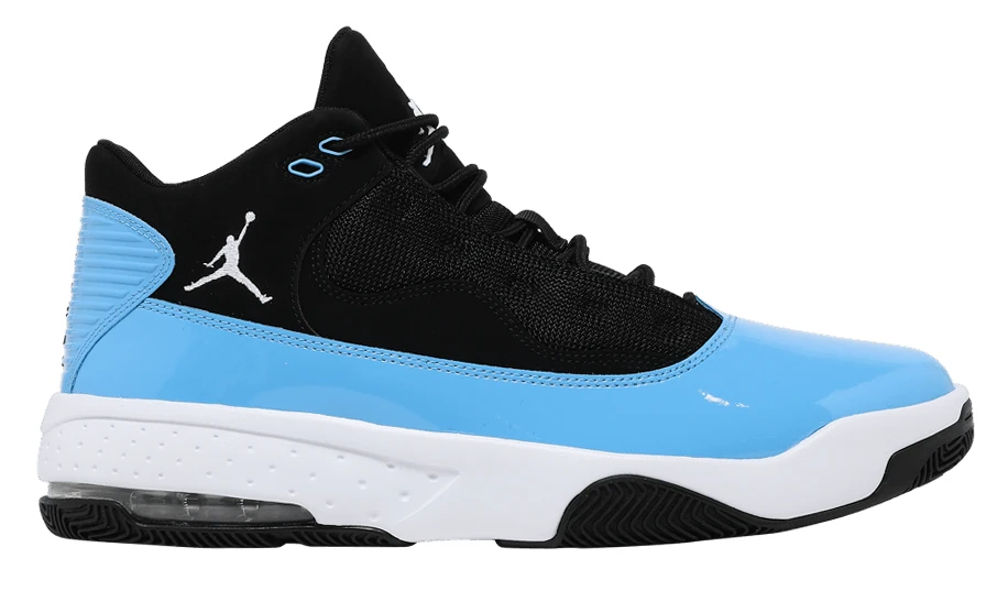 Jordan Max Aura 2 (Team) basketball shoe