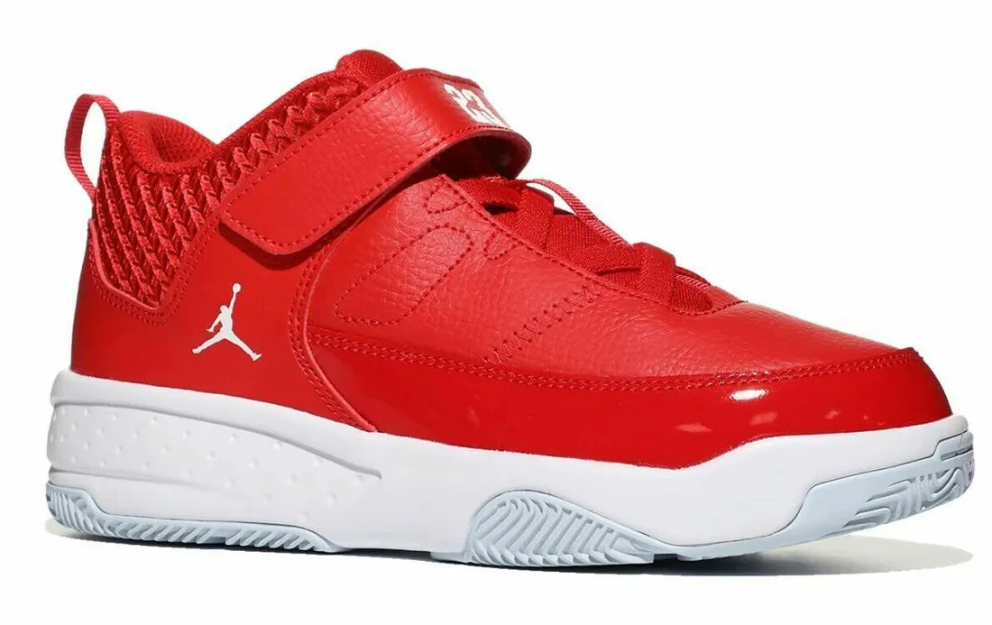 Jordan Max Aura 3 basketball shoe