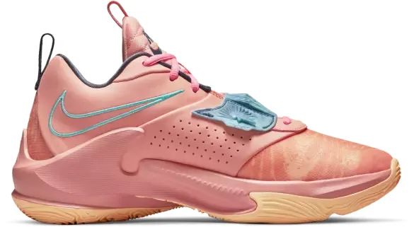 Nike Giannis Freak 3 basketball shoe