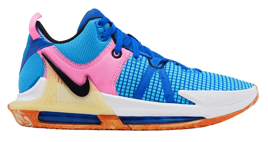Nike LeBron Witness 7 (Christmas) basketball shoe