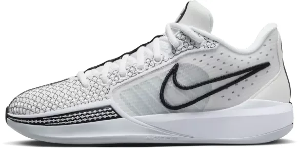 Nike Sabrina 1 basketball shoe